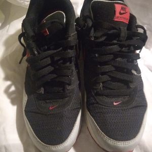 Nike Airmax tennis shoes